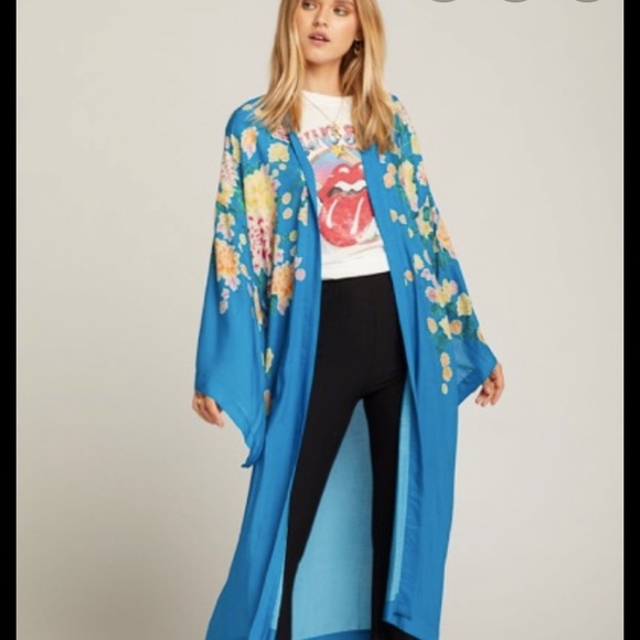 SOLD Novella Royale Blue geisha robe S - Picture 4 of 4